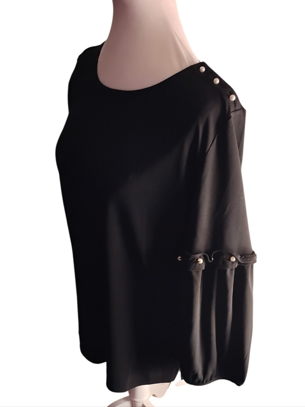 Karl Lagerfeld Paris pearl embellished Balloon Sleeve Top.